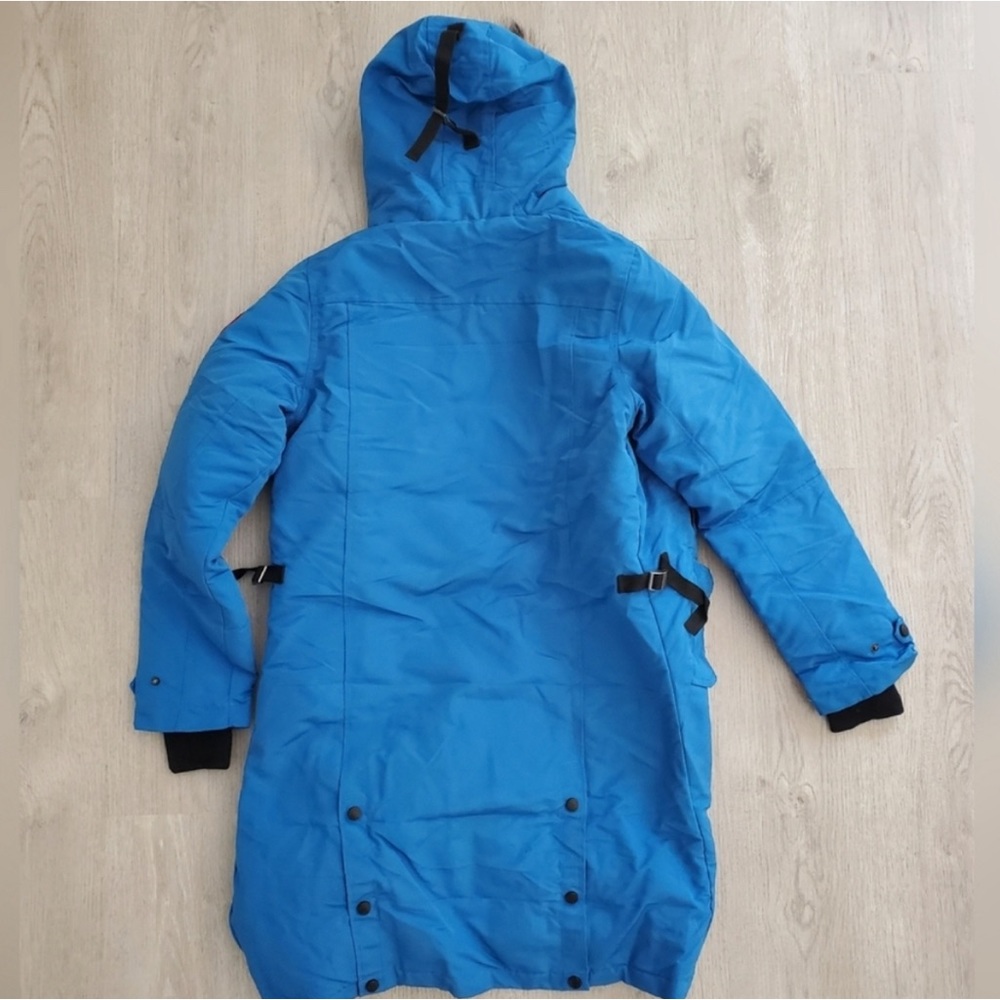 Canada Goose women’s parka size medium.